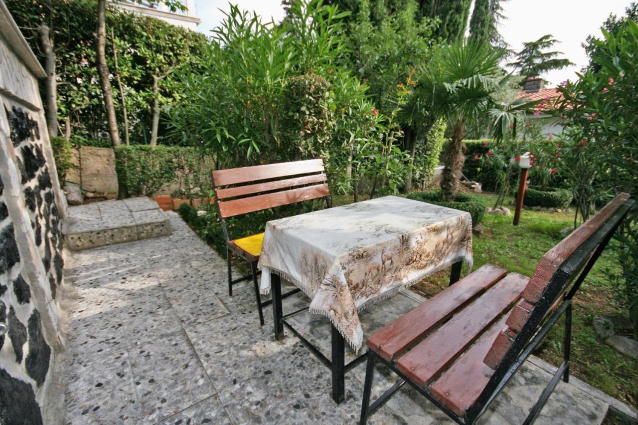 Apartments With A Parking Space Selce, Crikvenica - 5531 Exterior photo